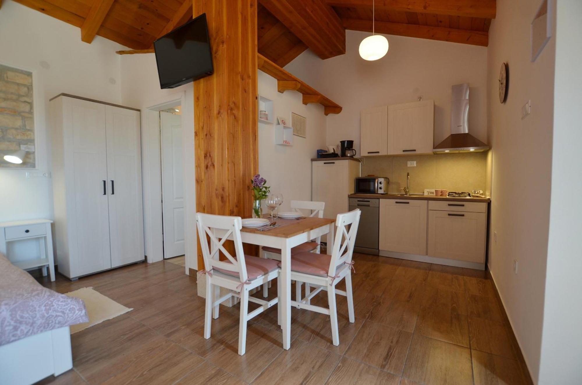Casa Nini Apartment Ровин Стая снимка